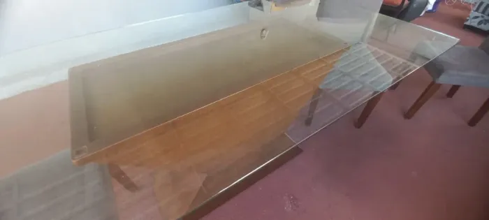 Mesa 6 lugares com tampo de vidro