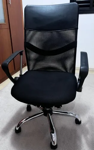 02 Cadeiras de Escritório Diretor Giratória Vancouver com Braços Pretas