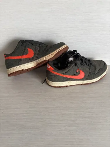 Nike Dunk Low Original - Marrom/Cinza com Swoosh Laranja