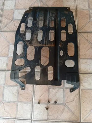 Protetor de Carter original do Corsa 99