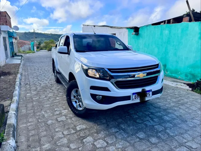 Chevrolet S10 Pick-up LT 2.8 TDI 4X2 CD Diesel AUT 2017