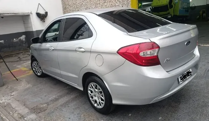 Ford KA+ Sedan 1.5 16V Flex 4P 2015