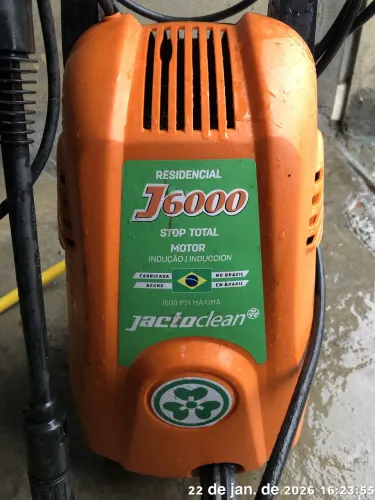 Carro-Lavajato - Lavadora de alta pressão JactoClean Residencial J6000