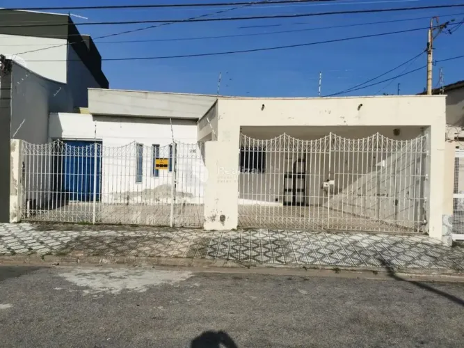 Térrea para aluguel possui 160 metros quadrados com 4 quartos em Jardim Maria Augusta - Ta