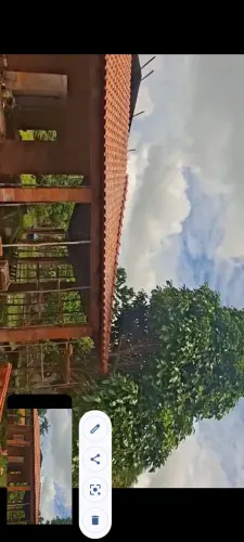 Vende se 2 lotes no Iranduba km 19 da am 070 com casa varanda e tijolos cerâmicos em cons