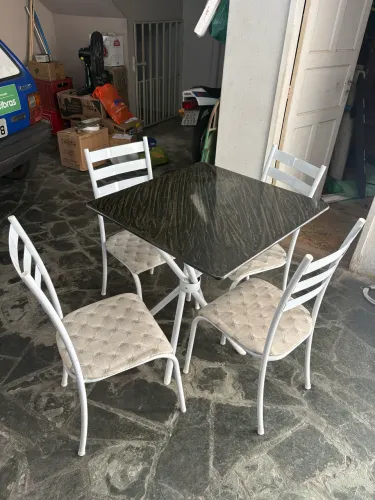 Mesa quadrada