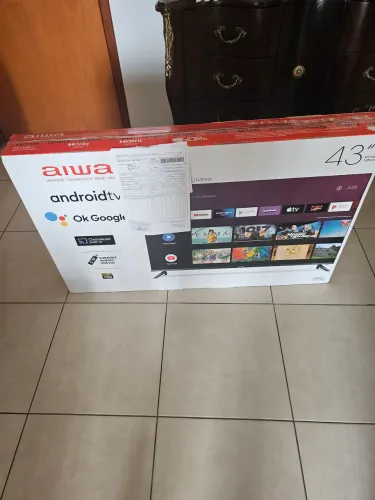 Vendo TV 43 polegadas novissima