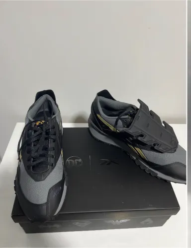 Reebok LX2200 Black - Batman