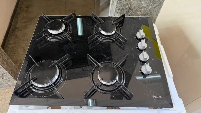 Vendo Cooktop Philco 4 Bocas com Mesa de Vidro Preto e Chama Turbo novo na caixa