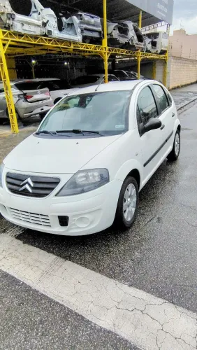 Citroen C3 GLX 1.4/ GLX Sonora 1.4 Flex 8V 5P 2012