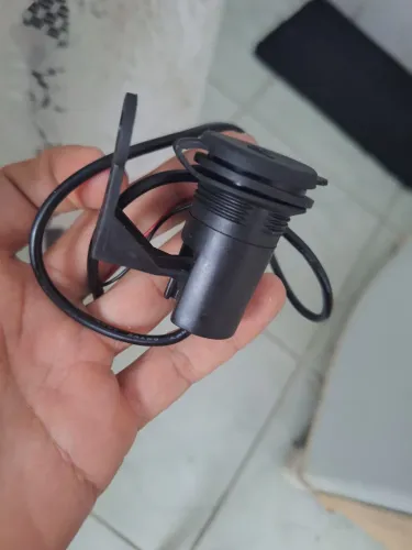 Carregador de celular  ? ? para moto pouco usado semi novo !!
