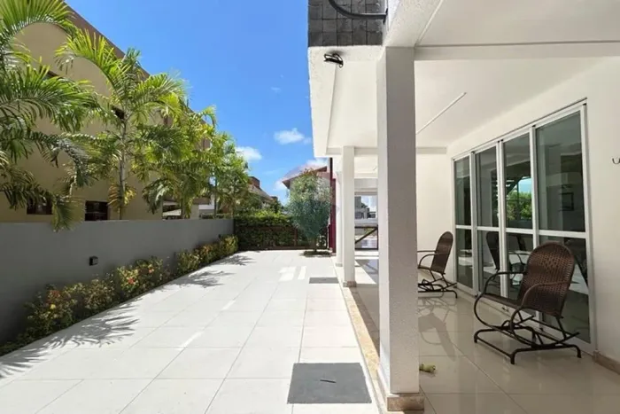 Casa em condomínio fechado em João Pessoa, Extremo Oriental