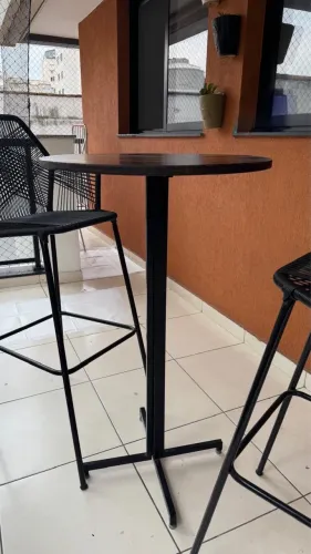 Mesa alta de bar 