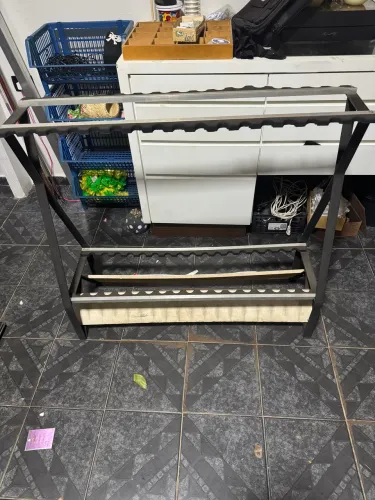 Expositor para Varas de Pesca em Aço - Grande Capacidade