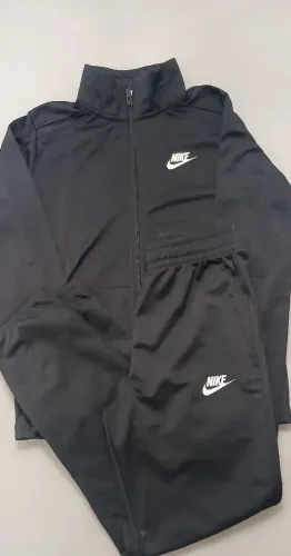 Conjunto Infantil Nike T8/10