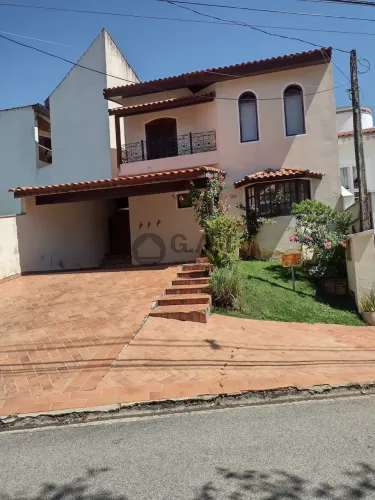 Casa em condomínio na Granja Olga, Sorocaba-SP: 3 quartos, 1 suíte, 3 salas, 4 banheiros,