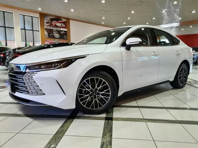 BYD King GS 1.5 16V Híbrido Aut. 2026