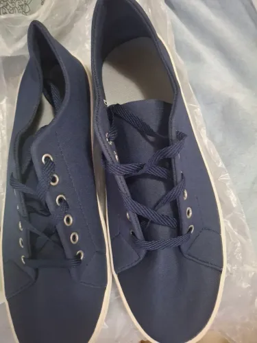 Par de sapatenis masculino básico casual tam 43/44 valor por par, novos!