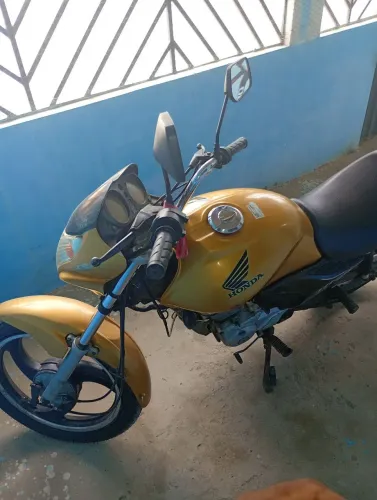 Moto toda regularizada só pega e roda