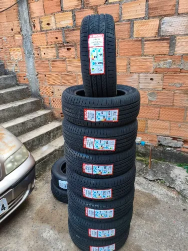 Pneus 195/55/15 Tenho 8 disponível vendo somente o par 