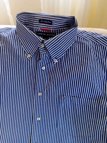 Camisa Tommy Manga Curta