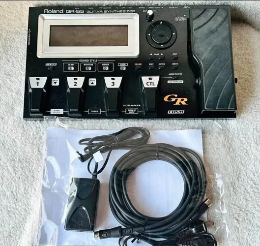 GR 55 Roland.