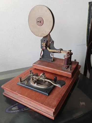 Partes de telégrafo,peças de museu :
