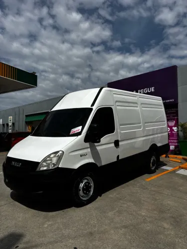 Iveco Daily Furgão Daily 45-170 Furgão 3.0 12m³ (die)(e5) 2008