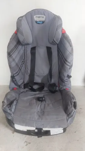 Bebê conforto e cadeirinha de carro