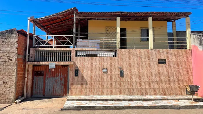 CASA SOBRADO-ALUGUEL