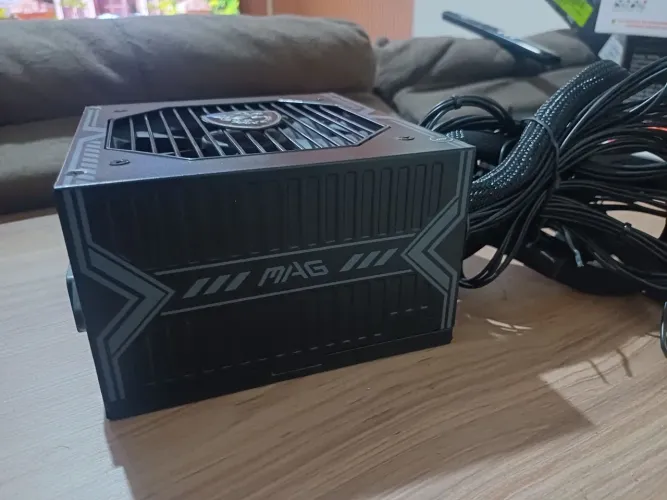 Fonte MSI MAG A650BN, 650W, 80 Plus Bronze, PFC Ativo, Black