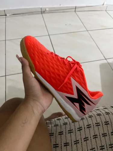 Chuteira nova