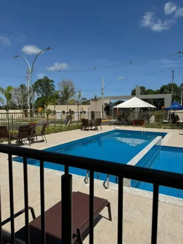 ALUGO APARTAMENTO NO CONDOMÍNIO CHAPADA CESARI