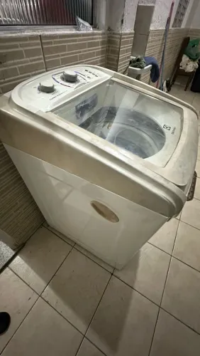 VENDE-SE TUDO NO PRECINHO