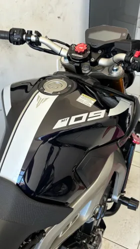 M09 extremamente nova