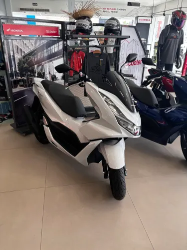 Pcx 2026 - 0KM emplacada 