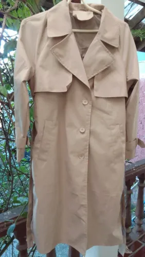 Trench coat feminino G (não é de marca)