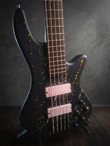 Baixo Schecter Diamond Series Stiletto Custom 5