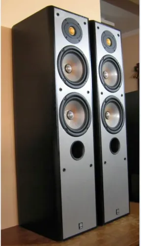 CAIXAS DE SOM YAMAHA TIPO TORRE 3 VIAS 140W
