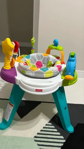 Mesa centro de atividades bebê