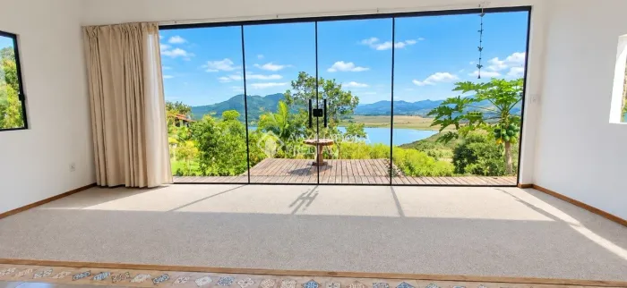 Casa 2 dorm, 3 banheiros, Refúgio em meio a natureza em Imaruí - SC, conforto, tranqulidad