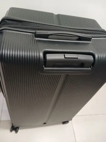 Mala grande preta para viagem