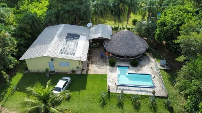Vendo sítio de 12,5. Doze alqueires e meia com mil metros de beira rio Araguaia