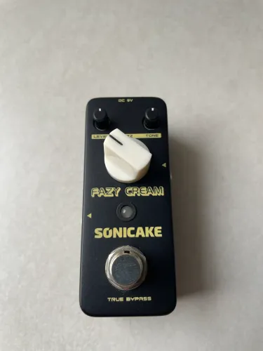 Pedal Sonicake fazy cream fuzz