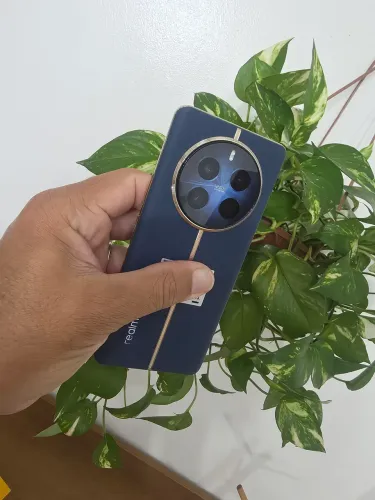 Realmente 12 pro + 512  pra exigentes 