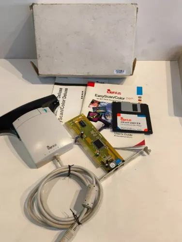 Scanner manual Genius EasyScan/Color Deluxe bege COM MANUAL -PLACA - DRIVE  - USADO