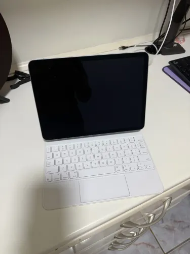 iPad Air 4 Geração + Apple Keyboard e Apple Pencil