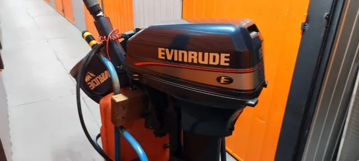 Motor de Popa Evinrude 15 HP - Serviu pouco, 100% funcional