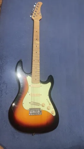 Guitarra Stringberg já regulada blindada e com mini humbucker 