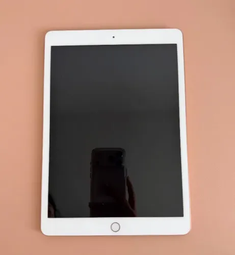 iPad 8ª Geração 128GB Wi-Fi Excelente Estado